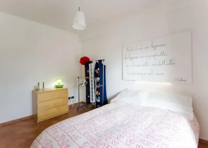 Casa Alpi 44 - Two Bedroom Flat With Huge Balcony Pescara